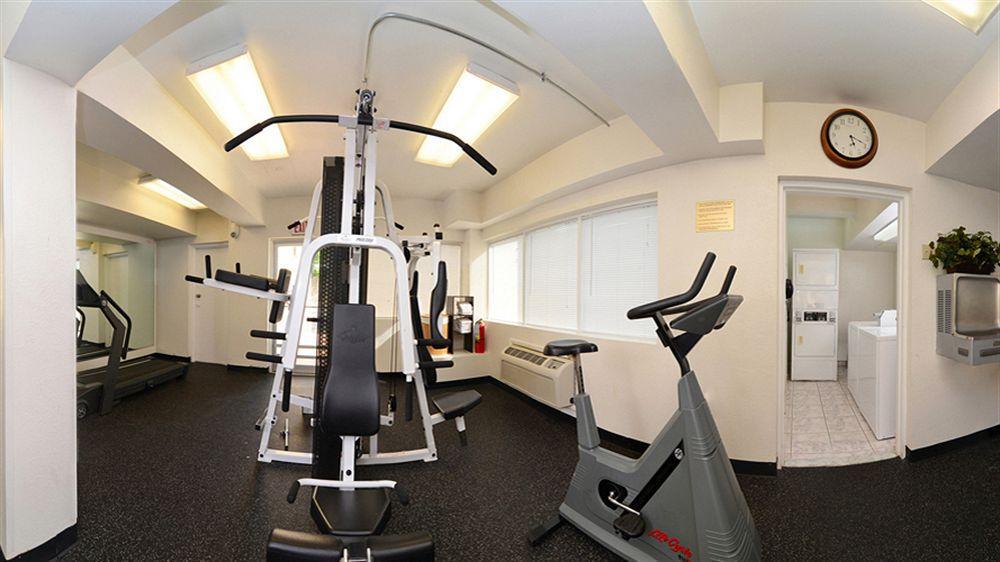 Stayapt Suites Alexandria-Fort Belvoir Bagian luar foto