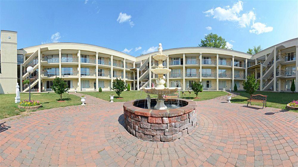Stayapt Suites Alexandria-Fort Belvoir Bagian luar foto