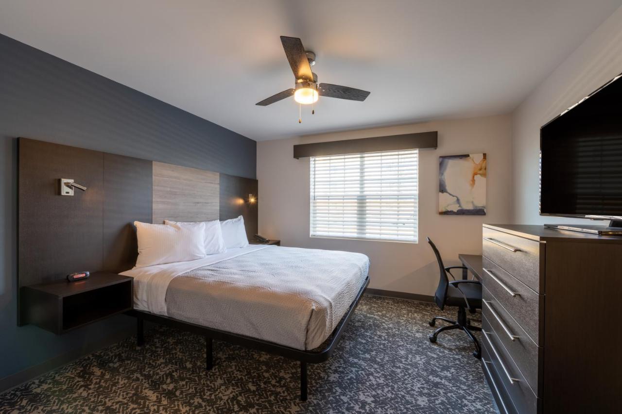 Stayapt Suites Alexandria-Fort Belvoir Bagian luar foto