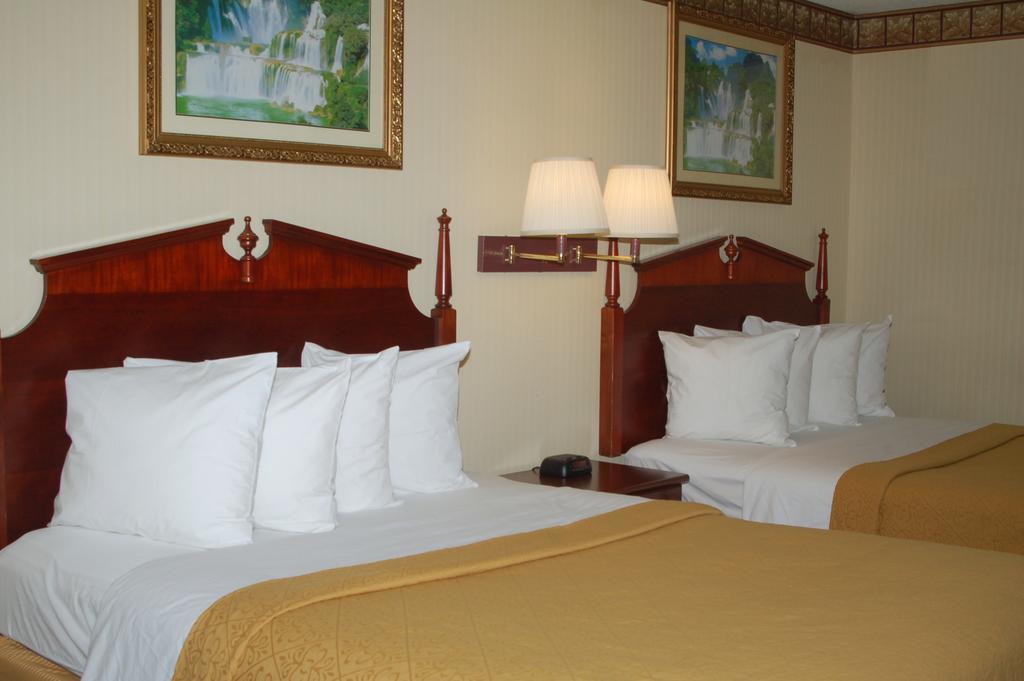 Stayapt Suites Alexandria-Fort Belvoir Bagian luar foto