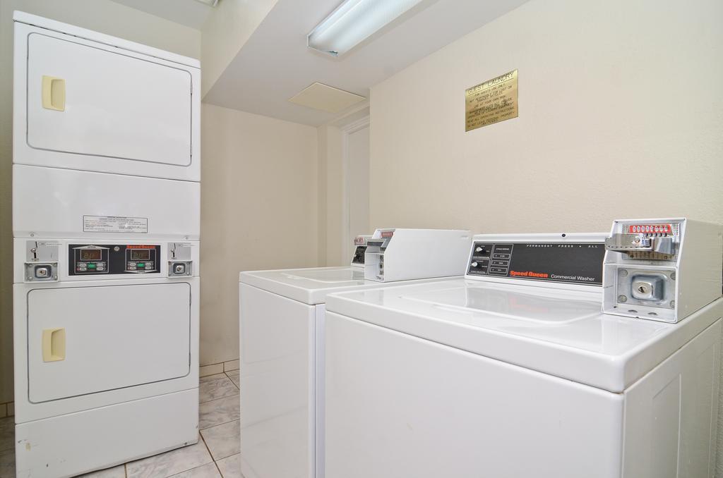 Stayapt Suites Alexandria-Fort Belvoir Bagian luar foto